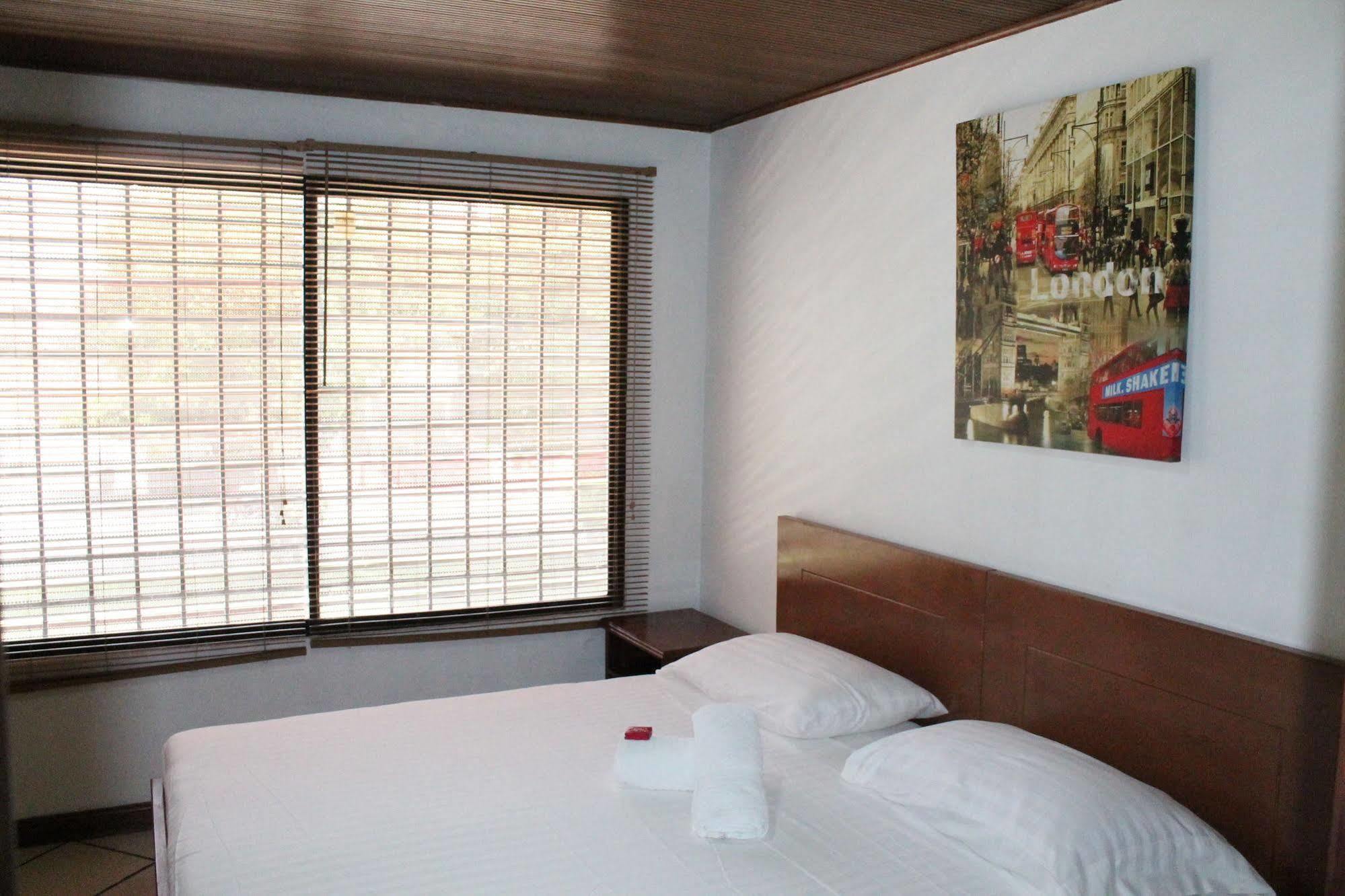 קאלי Pasadena Hostel מראה חיצוני תמונה